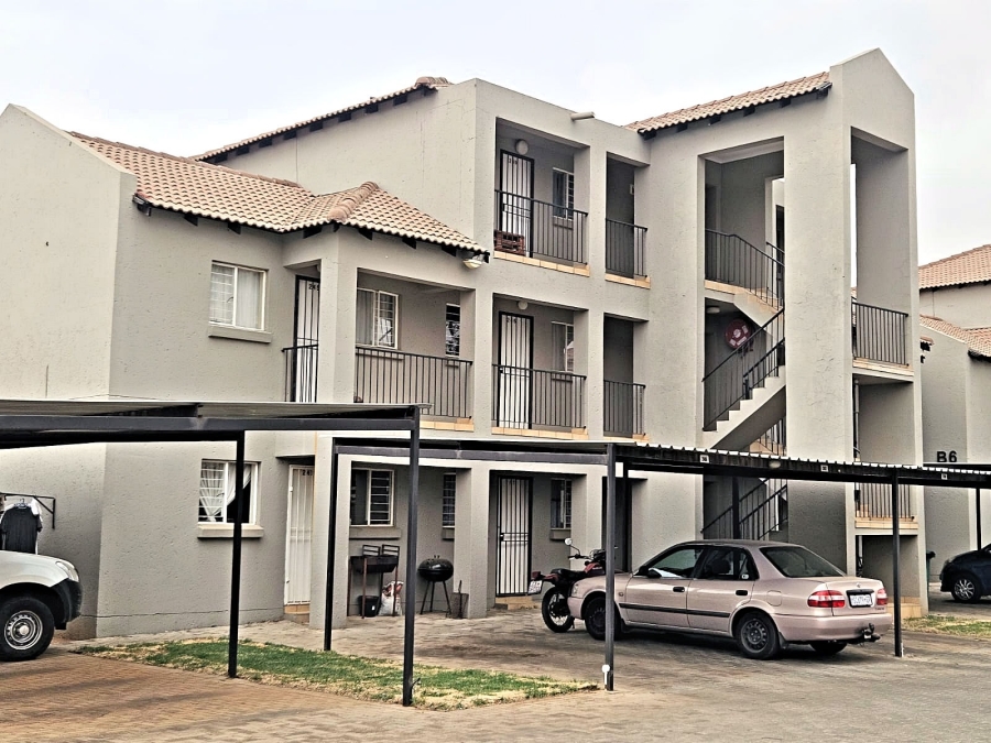 1 Bedroom Property for Sale in Waterberry Estate North West